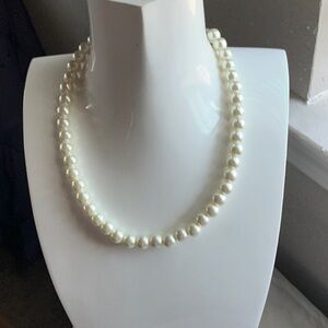 16” Faux Pearl necklace